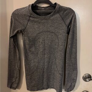 Lululemon Gray Long Sleeve Athletic Top